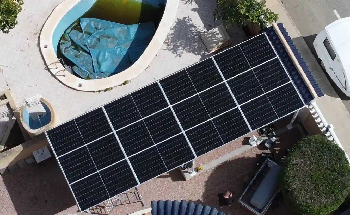 Premium carport solar with mirror-style fascia and glass PV canopy